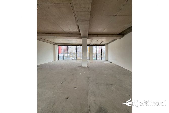 Ambient Komercial per qira ne Lake View