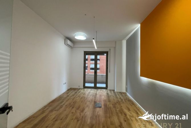 Ambient biznesi me qera 3+1 ne Tirane - 3,000 Euro