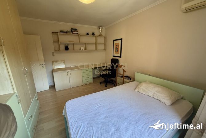 Shtepi me qera Apartament ne Tirane, 2+1, Mobilimi E mobiluar, Pagesa 600  Euro.