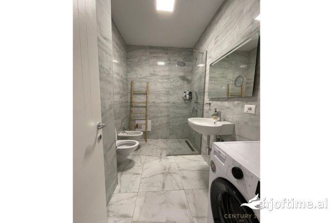 Shtepi me qera Apartament ne Tirane, 1+1, Mobilimi E mobiluar, Pagesa 850  Euro.