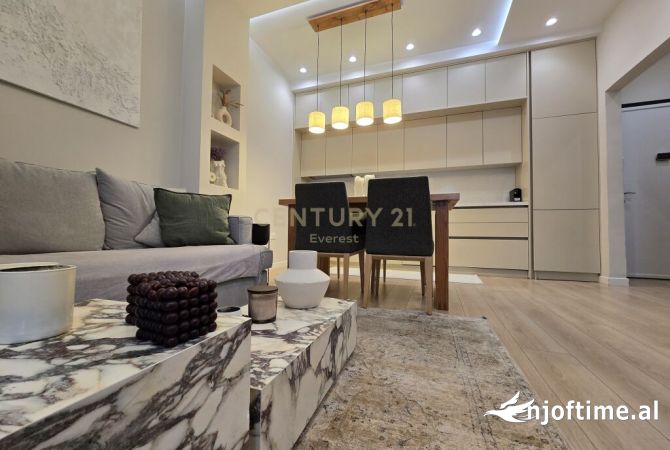 Shtepi me qera 1+1 ne Tirane - 880 Euro