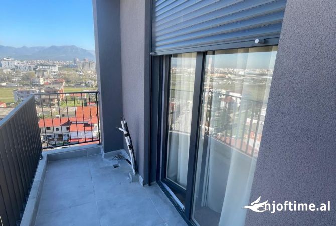 Shtepi ne shitje Apartament ne Tirane, 1+1, Mobilimi E mobiluar, Pagesa 100,000  Euro.