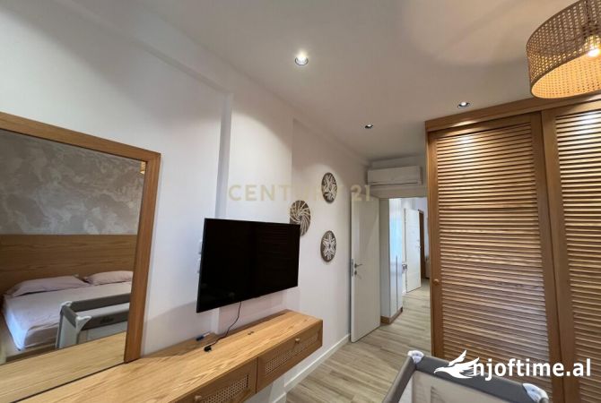 Shtepi ne shitje Apartament ne Durres, 2+1, Mobilimi E mobiluar, Pagesa 230,000  Euro.