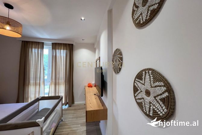 Shtepi ne shitje Apartament ne Durres, 2+1, Mobilimi E mobiluar, Pagesa 230,000  Euro.