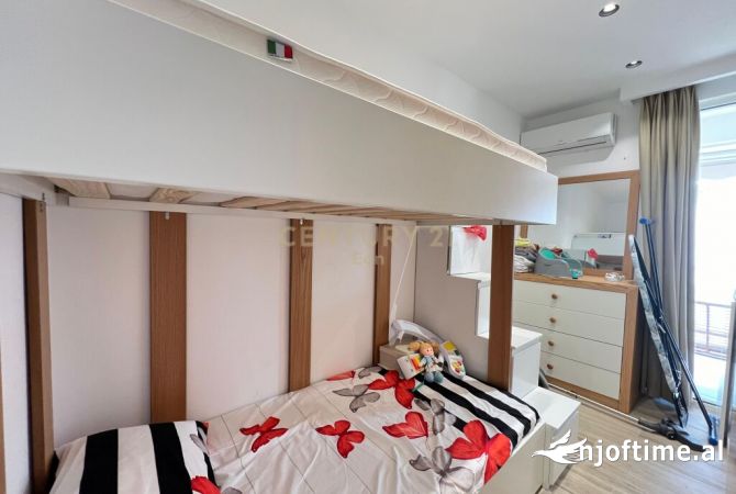 Shtepi ne shitje Apartament ne Durres, 2+1, Mobilimi E mobiluar, Pagesa 230,000  Euro.