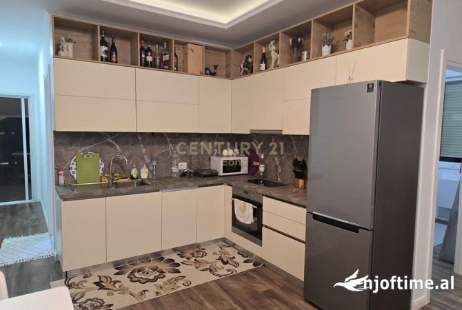 Shtepi ne shitje Apartament ne Durres, 2+1, Mobilimi E mobiluar, Pagesa 265,000  Euro.