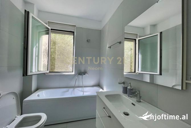 Shtepi me qera Apartament ne Tirane, 2+1, Mobilimi E mobiluar, Pagesa 700  Euro.