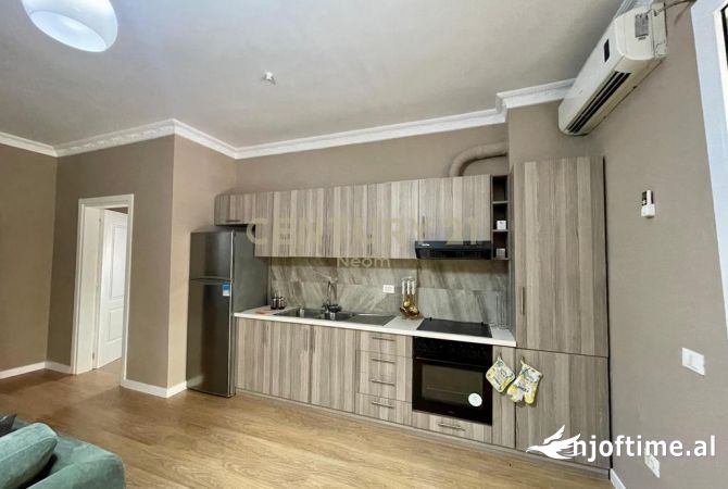 Shtepi me qera 2+1 ne Tirane - 700 Euro
