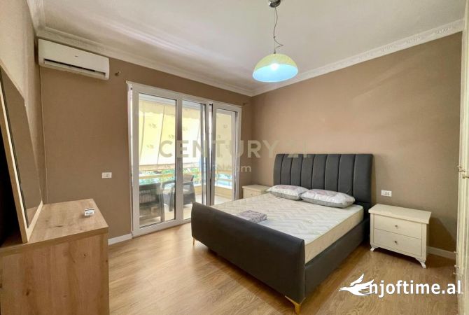 Shtepi me qera Apartament ne Tirane, 2+1, Mobilimi E mobiluar, Pagesa 700  Euro.