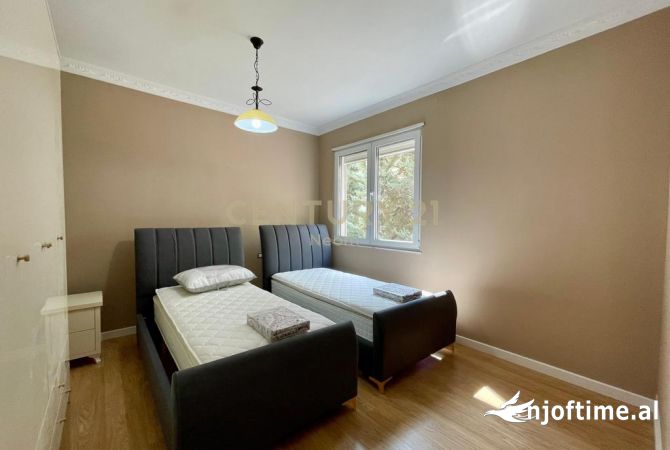 Shtepi me qera Apartament ne Tirane, 2+1, Mobilimi E mobiluar, Pagesa 700  Euro.