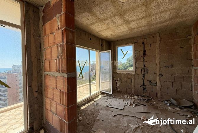 Shtepi ne shitje Apartament ne Durres, 3+1, Mobilimi Bosh, pa mobiluar, Pagesa 340,000  Euro.