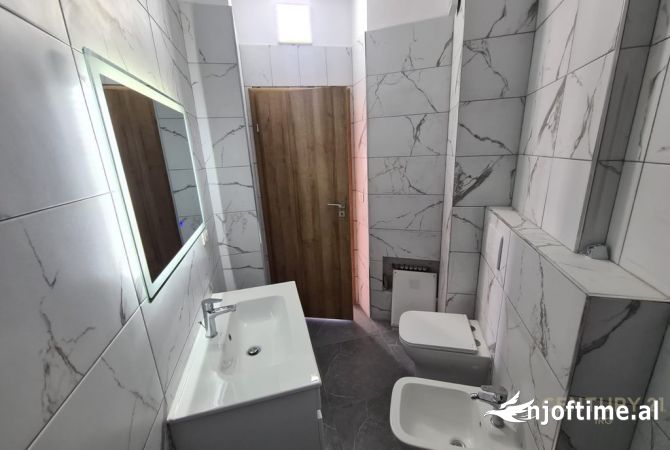 ZYRE PER QIRA TEK KOMPLEKSI HALILI!