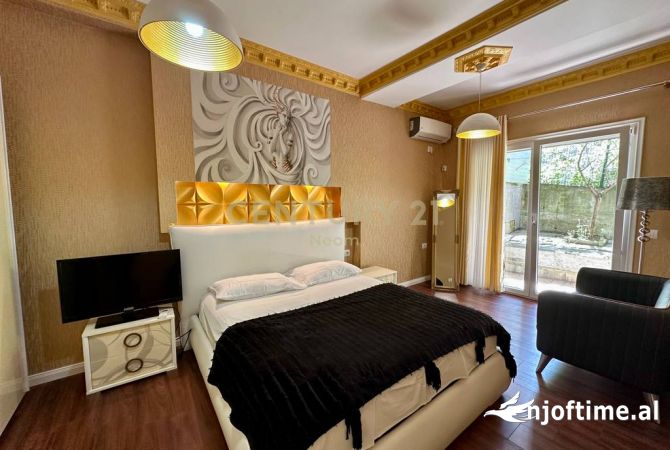 Shtepi me qera Apartament ne Tirane, 2+1, Mobilimi E mobiluar, Pagesa 700  Euro.