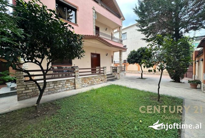 House for Sale 5+1 in Tirana - 500,000 Dollar
