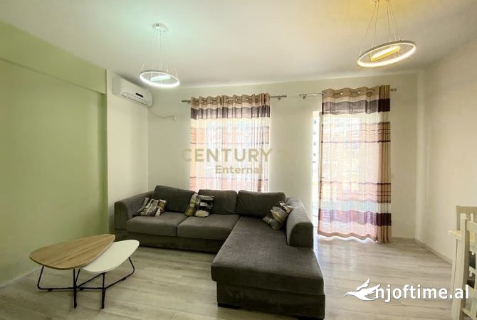 Shtepi me qera 2+1 ne Tirane - 650 Euro
