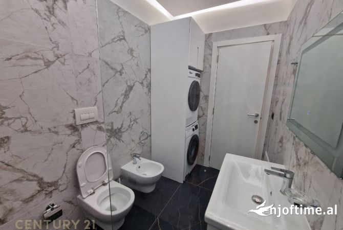 Shtepi me qera Apartament ne Tirane, 2+1, Mobilimi E mobiluar, Pagesa 1,500  Euro.