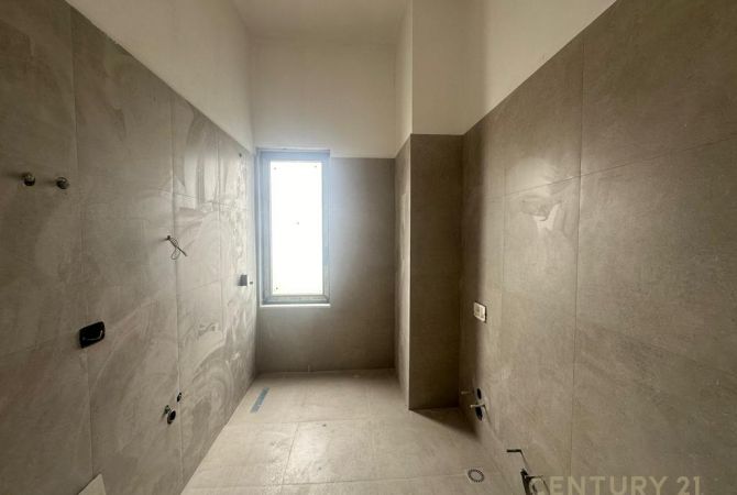 Shtepi ne shitje 3+1 ne Tirane - 420,000 Euro