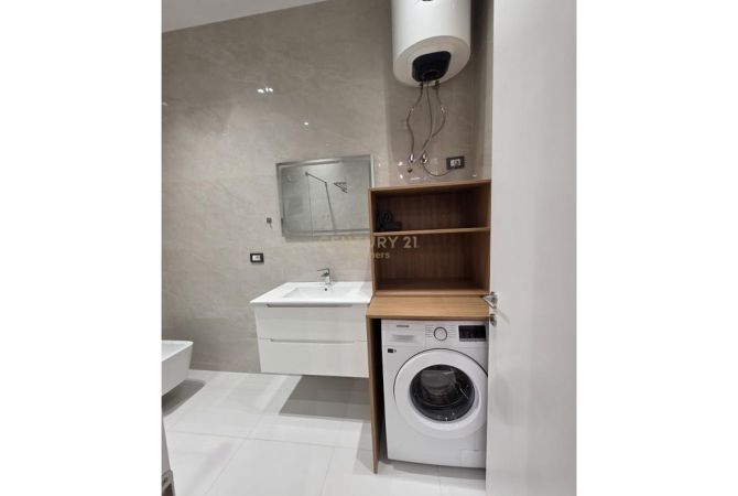 Shtepi me qera Apartament ne Tirane, 1+1, Mobilimi E mobiluar, Pagesa 1,000  Euro.