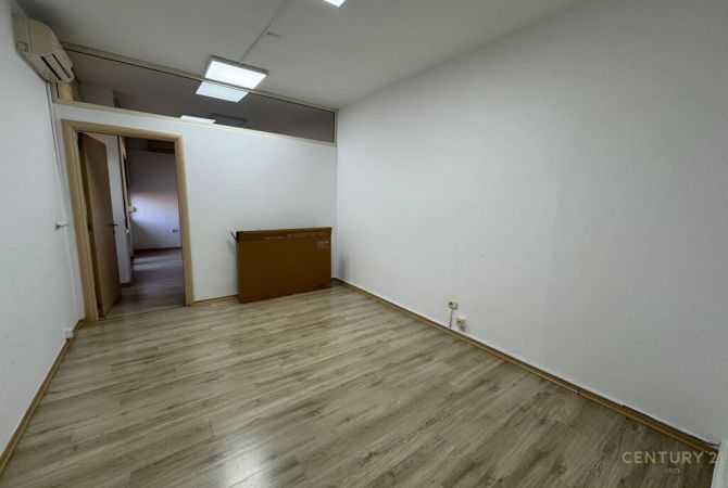 Ambient/Zyra 214m2 per qira te ish-Blloku!