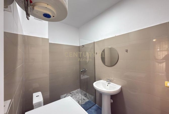 Shtepi me qera Apartament ne Tirane, 1+1, Mobilimi E mobiluar, Pagesa 400  Euro.