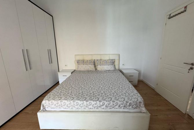 Shtepi ne shitje Apartament ne Tirane, 1+1, Mobilimi E mobiluar, Pagesa 220,000  Dollar.