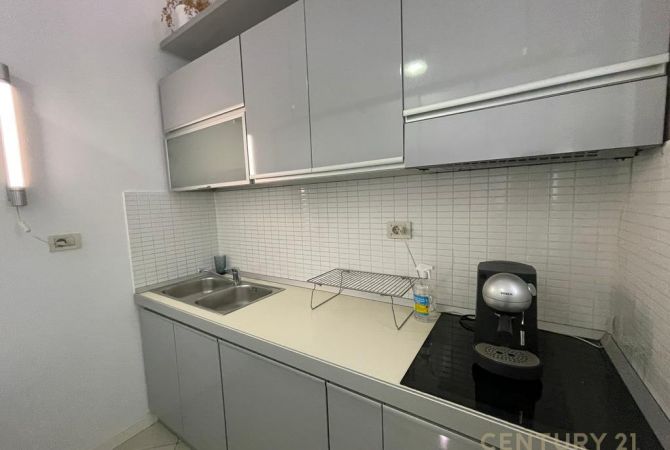 Zyra per qira te Galeria ETC