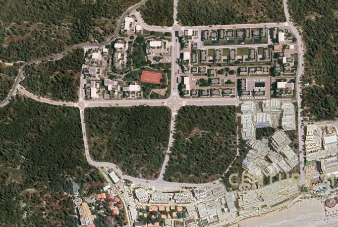 Ambiente Commerciale in Vendita 5+1 a Himara - 1,400,000 Euro