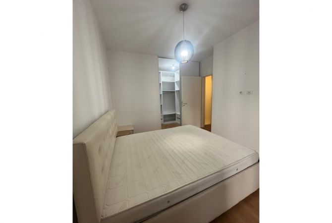 Shtepi ne shitje Apartament ne Tirane, 2+1, Mobilimi E mobiluar, Pagesa 165,000  Euro.