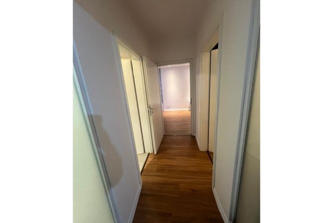 Shtepi ne shitje Apartament ne Tirane, 2+1, Mobilimi E mobiluar, Pagesa 165,000  Euro.