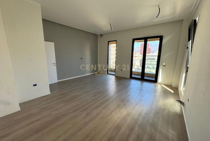 Shtepi ne shitje Apartament ne Tirane, 2+1, Mobilimi Bosh, pa mobiluar, Pagesa 285,000  Euro.