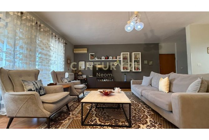 Shtepi ne shitje 2+1 ne Tirane - 260,000 Euro