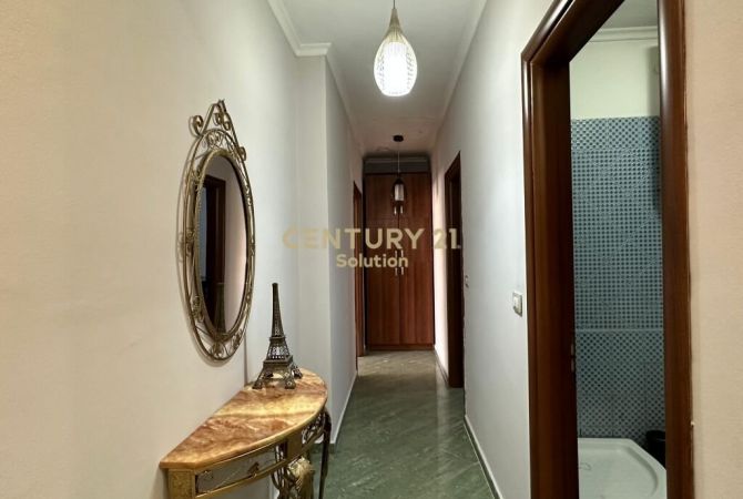 Shtepi me qera Apartament ne Tirane, 2+1, Mobilimi E mobiluar, Pagesa 450  Euro.