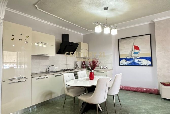 Shtepi me qera 2+1 ne Tirane - 450 Euro