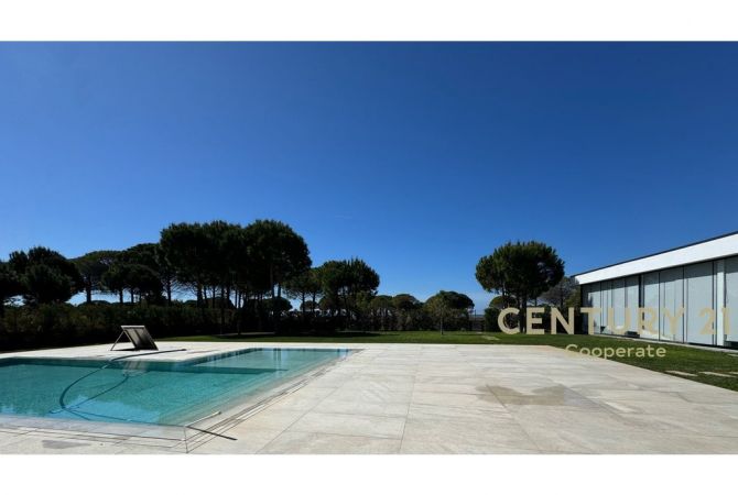 Shtepi ne shitje 5+1 ne Durres - 2,500,000 Euro