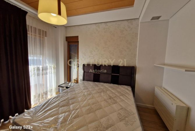 Shtepi me qera Vila Luksoze ne Tirane, 3+1, Mobilimi E mobiluar, Pagesa 3,000  Euro.