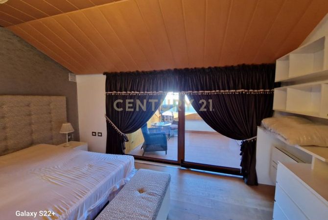 Shtepi me qera Vila Luksoze ne Tirane, 3+1, Mobilimi E mobiluar, Pagesa 3,000  Euro.