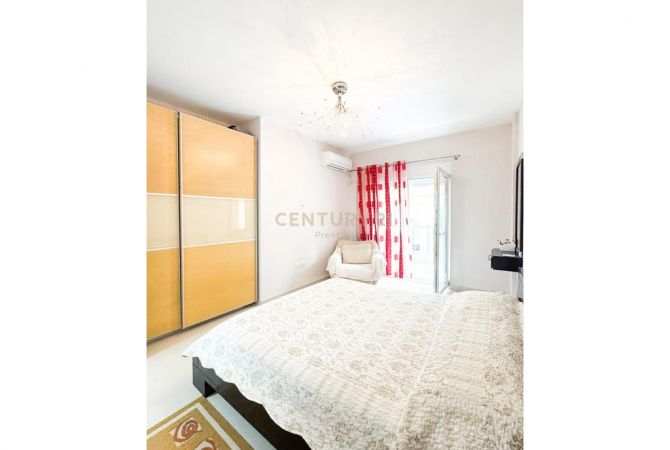 Shtepi ne shitje Apartament ne Durres, 2+1, Mobilimi E mobiluar, Pagesa 248,000  Euro.