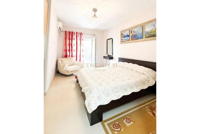 Shtepi ne shitje Apartament ne Durres, 2+1, Mobilimi E mobiluar, Pagesa 248,000  Euro.