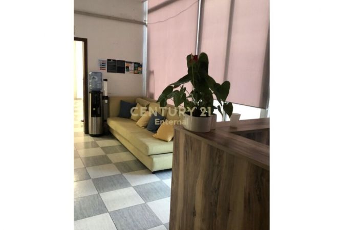 Ambient biznesi ne shitje 3+1 ne Tirane - 570,000 Euro