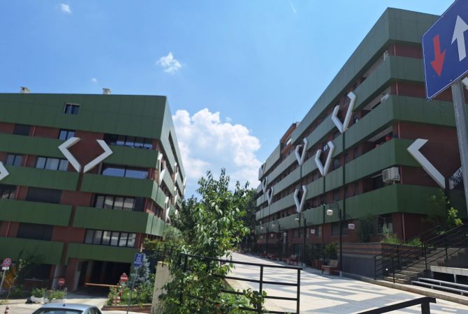 Shtepi ne shitje Apartament ne Tirane, 2+1, Mobilimi Bosh, pa mobiluar, Pagesa 205,000  Euro.