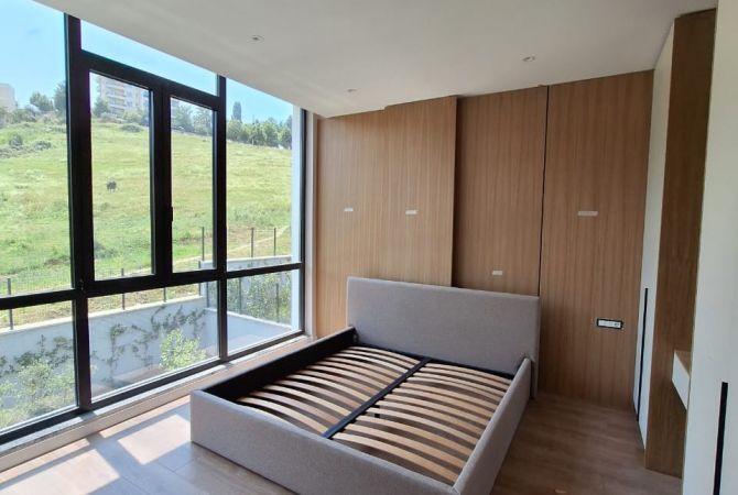 Shtepi me qera 3+1 ne Tirane - 3,000 Euro