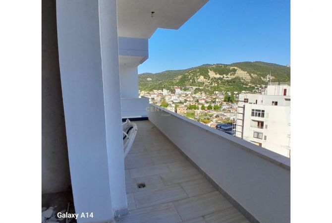 Shtepi ne shitje Apartament ne Vlore, 2+1, Mobilimi Bosh, pa mobiluar, Pagesa 279,000  Euro.