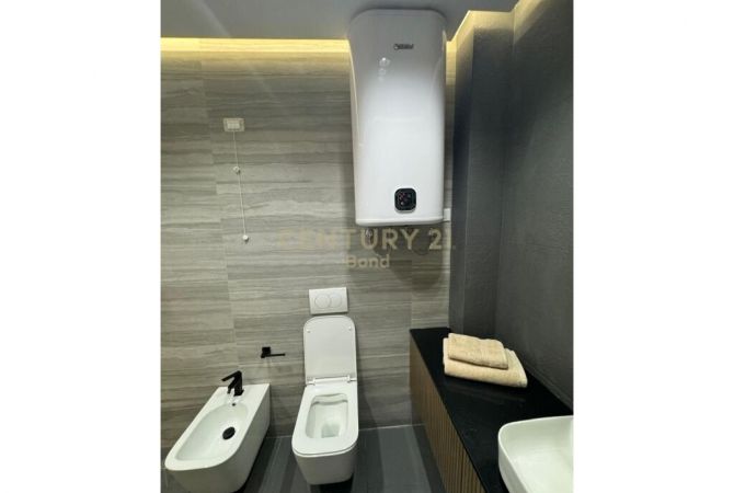 Shtepi me qera Apartament ne Tirane, 2+1, Mobilimi E mobiluar, Pagesa 2,000  Euro.