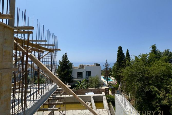 Shtepi ne shitje Vila Luksoze ne Himare, 3+1, Mobilimi Bosh, pa mobiluar, Pagesa 949,000  Euro.