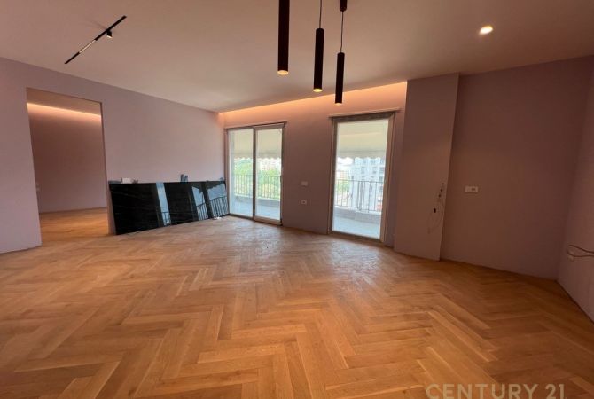 Apartment for sale in Tirana 2+1, Emty