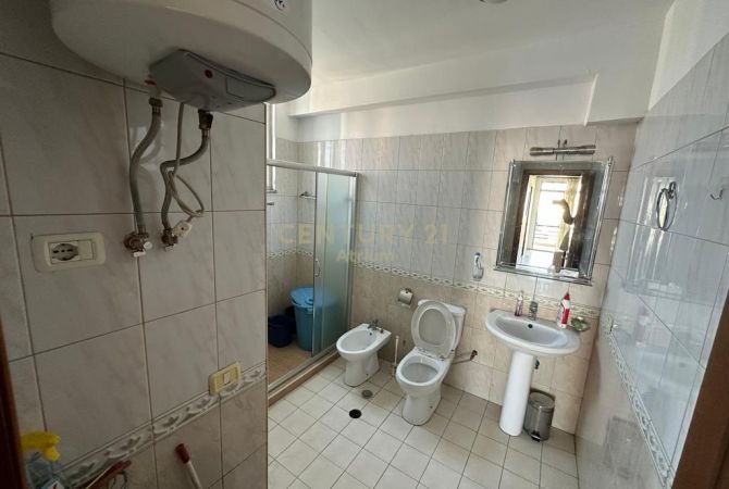 Shtepi ne shitje 2+1 ne Tirane - 205,000 Euro