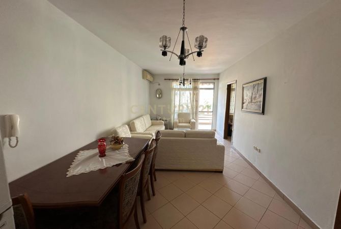 Shtepi ne shitje Apartament ne Tirane, 2+1, Mobilimi E mobiluar, Pagesa 205,000  Euro.