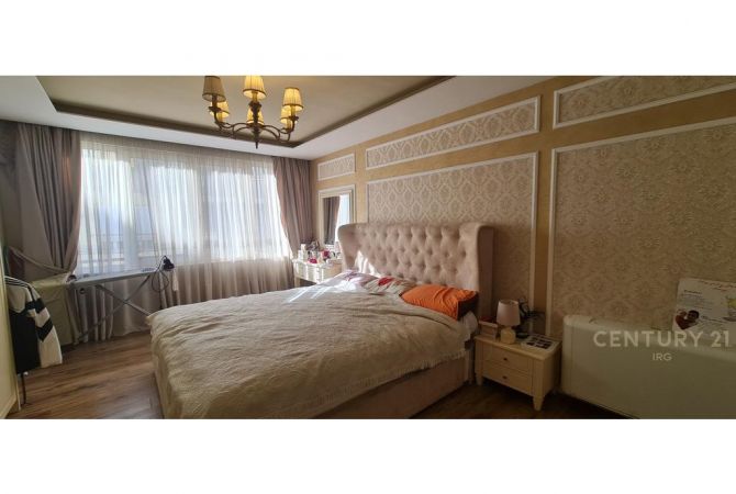 Shtepi ne shitje Apartament ne Tirane, 3+1, Mobilimi E mobiluar, Pagesa 370,000  Euro.
