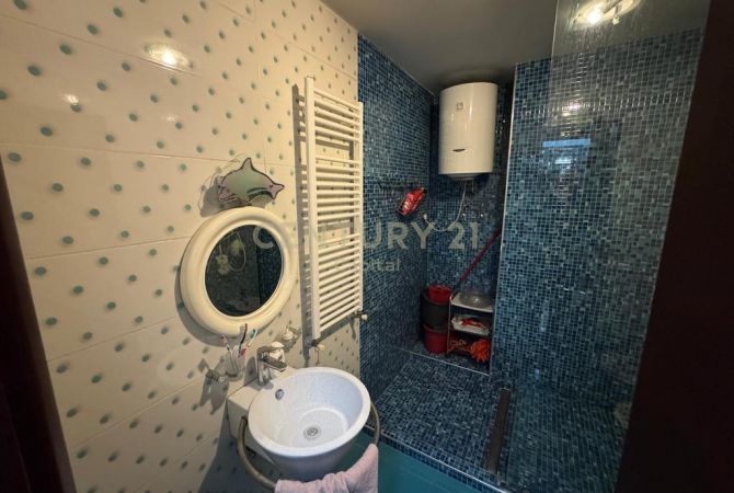 Shtepi ne shitje Apartament ne Tirane, 3+1, Mobilimi E mobiluar, Pagesa 340,000  Euro.