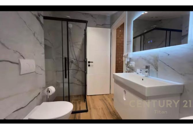 Prone unike luxury per shitje prane stadiumit Dinamo !